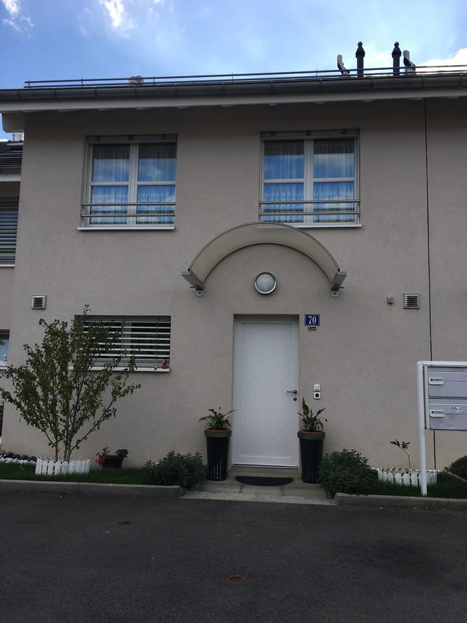 B&B Kelly Лозана Екстериор снимка